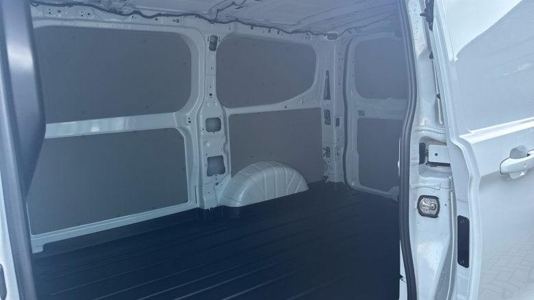 Ford Transit Custom E-320 L1 Rwd 100kW 65kWh H1 Van Limited Auto